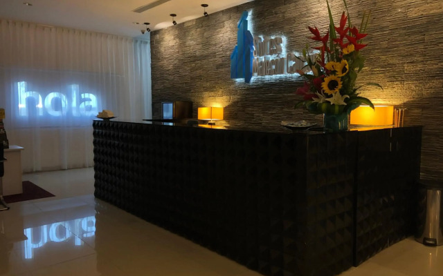 Suites Malecon Cancun