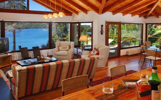 Luxury 4Bed 3.5Bath w Jacuzzi HV6