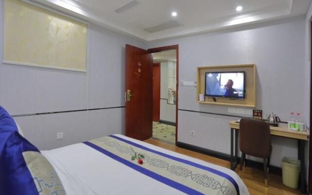 GreenTree Inn Jieyang North Linjiang Road Express Hotel