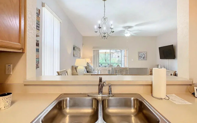 Family Getaway 4BR Townhome by Old Town