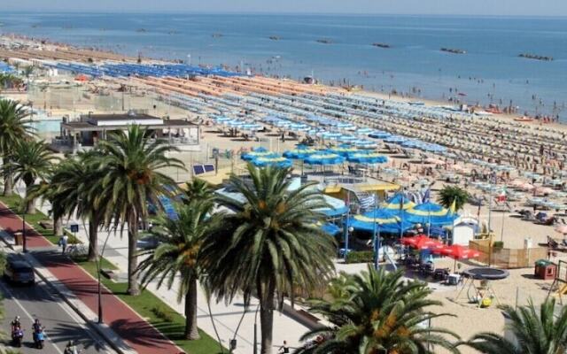 Appartamenti In Residence Zoe 150 metri dal mare