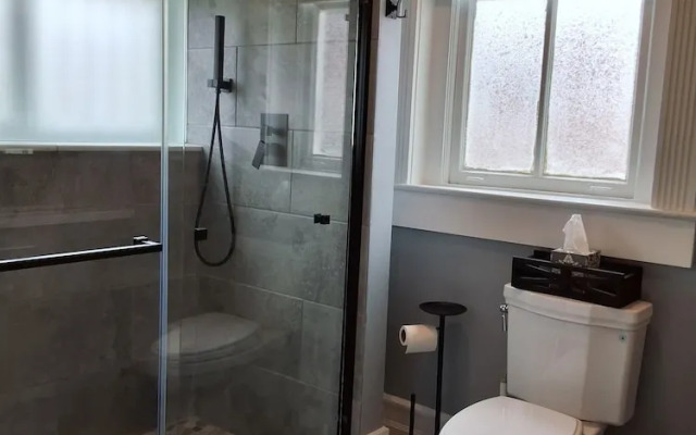 Bourbon Barrel Inn Bed & Breakfast