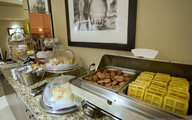 Hampton Inn Atlanta - Newnan