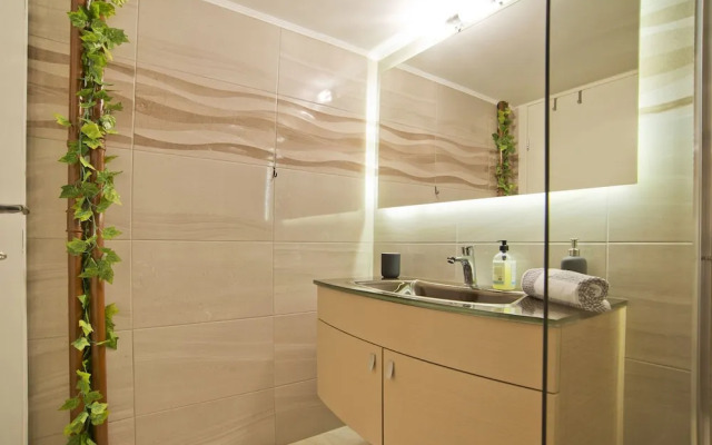 Jasmine in Athens With 1 Bedrooms and 1 Bathrooms