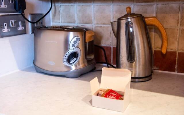 Lovely Central 1BR Flat in Prime Festival Location