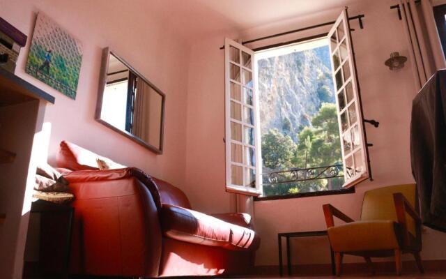 La Bonne Etoile - The Good Star