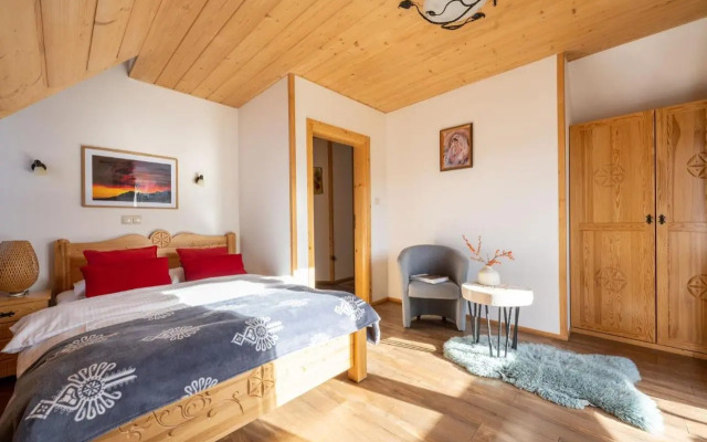 Lux-HOUSE & JACUZZI SAUNA