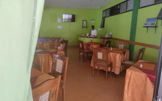 Titanic Hotel - Kilifi