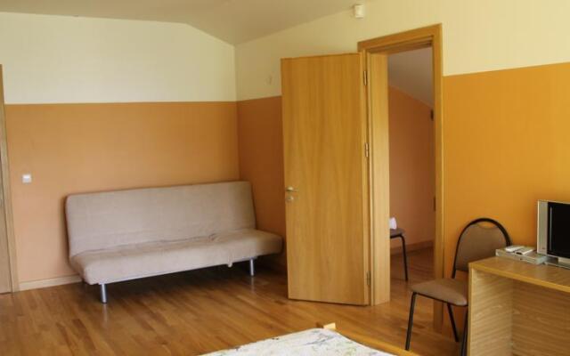 Guest House Lenkas