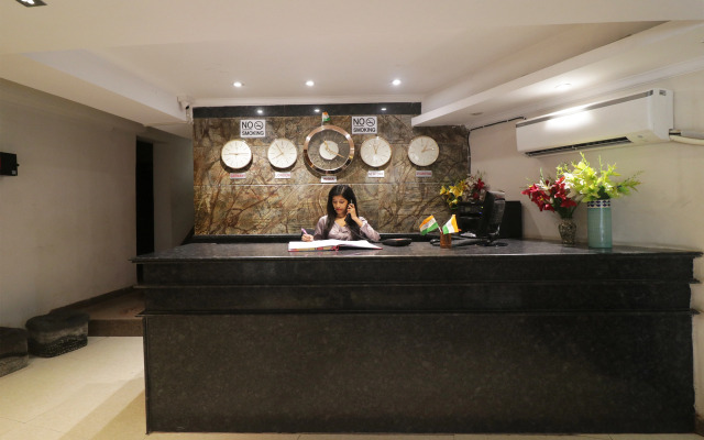 OYO 49069 A Suites