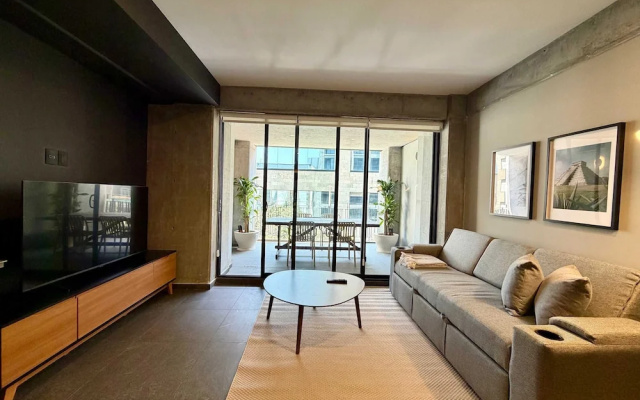 w Modern Cozy 1BR w Terrace in Tabacalera