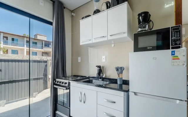 Apt w/ 1 Bedroom and Air Conditioning Irn0103