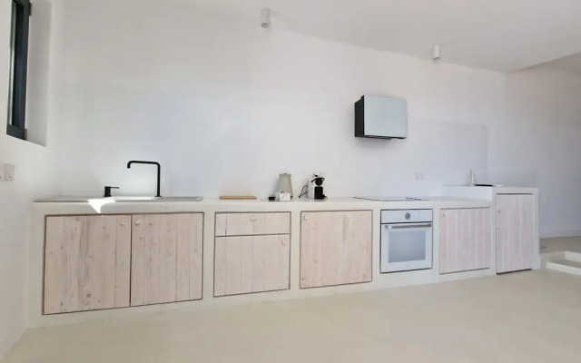 MvibesMykonos homes and studios