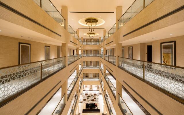 Luxury 300m2 Townhouse. Beach, Gym, Private Pool (2)