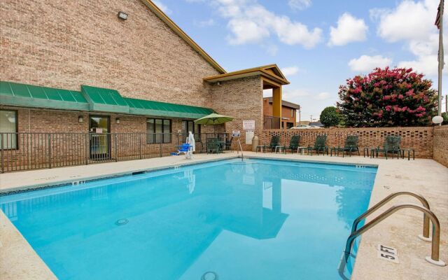 Days Inn Conover-Hickory