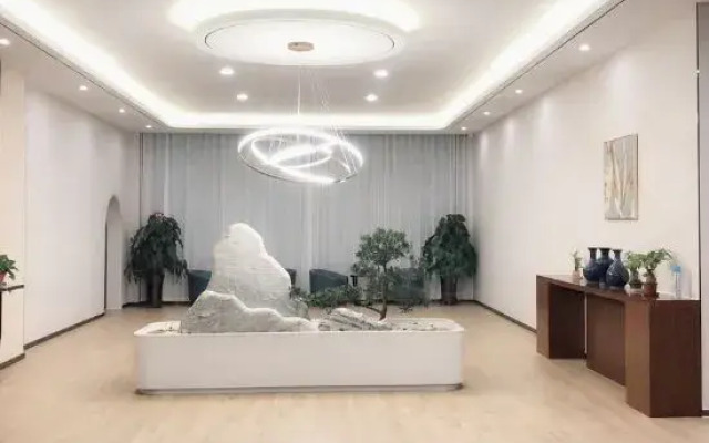 Zhongyuan Hotel