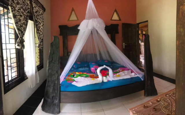 Sumatra Monkey Trekking – Guest Rooms – Gotong Royong