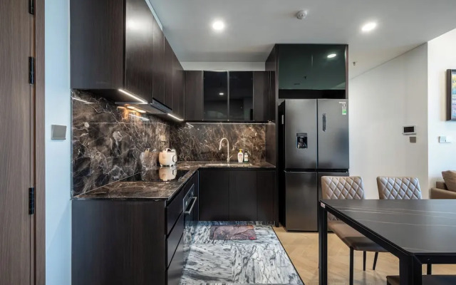 Lumiere Riverside Condo and Suite KHC