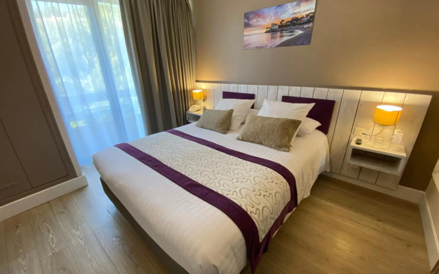 Best Western Plus La Rade