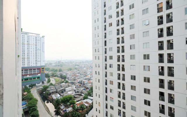 New & Clean Bassura City Apartment