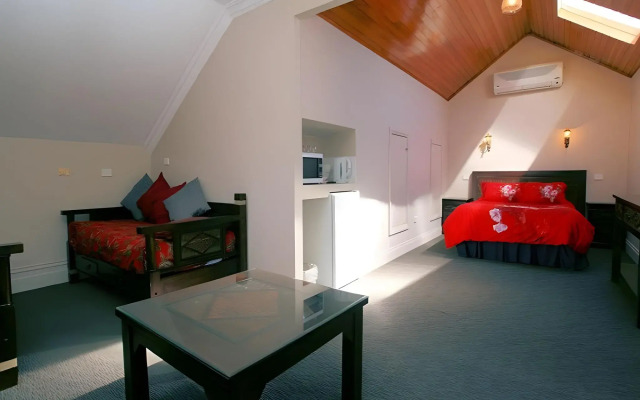 Hatchers Richmond Manor