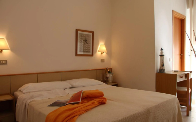 Hotel Antares