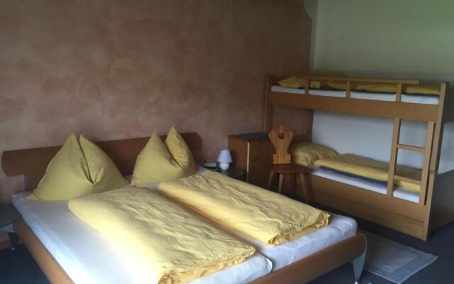 Pension Wieser "Baschtlmai"