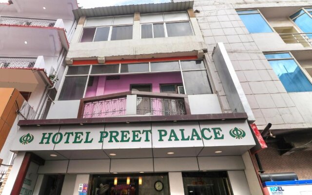 OYO 84859 Hotel Preet Palace