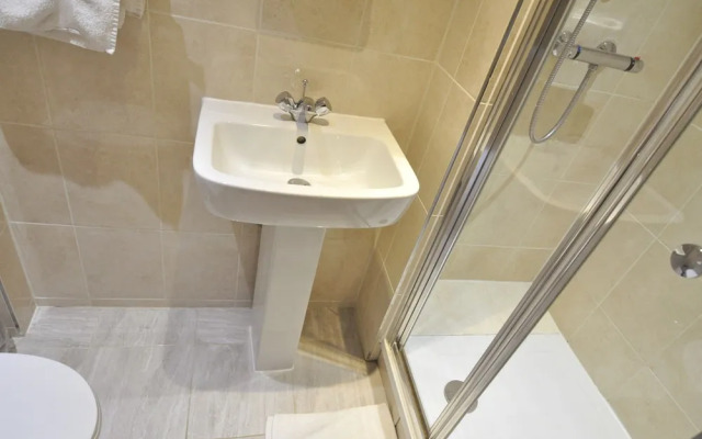 Kempsford House Apartments