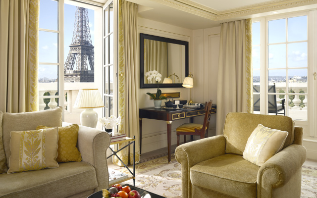 Shangri-La Paris Hotel