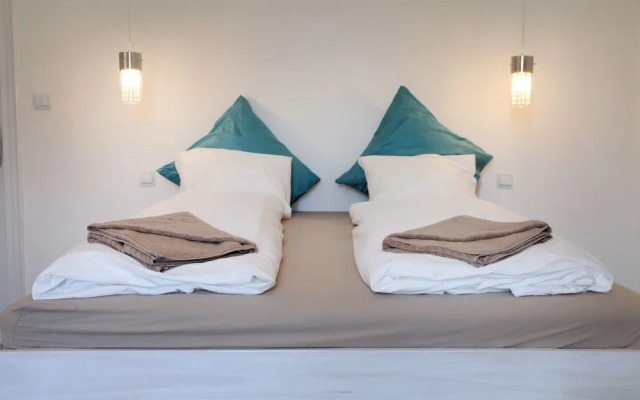 d.Five Elizabeth Garden Apartment