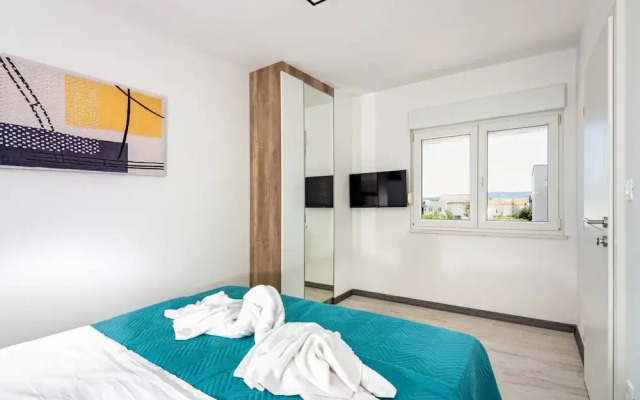 Modern Apartments With Private Balcony Kaštel Novi