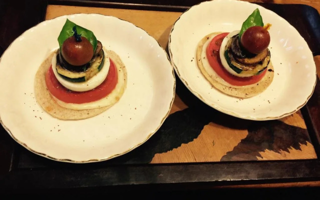 Melange Bed & Breakfast