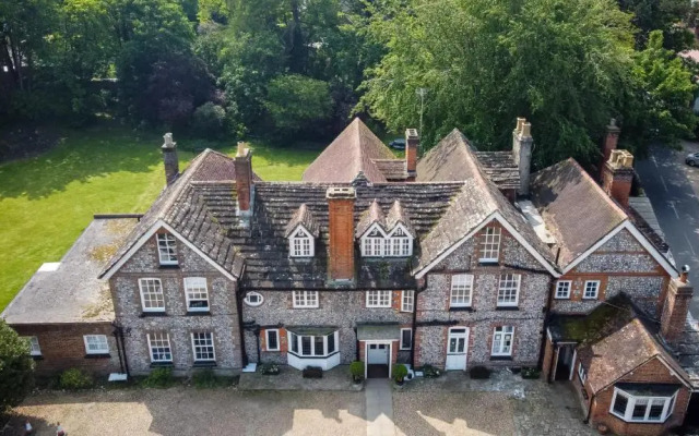Findon Manor Hotel