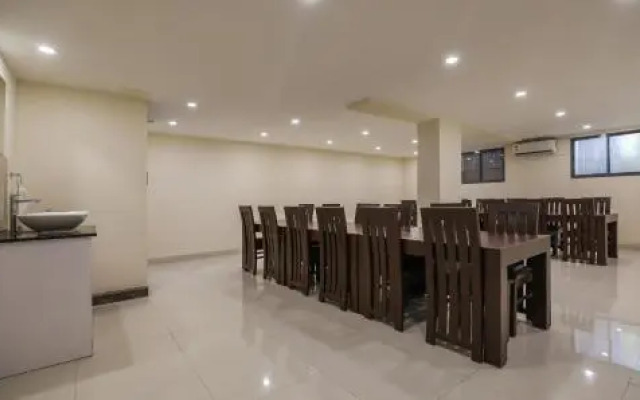 Lulu Hospitality by OYO Rooms