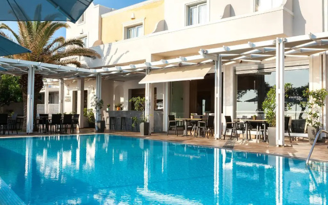 Memories Beach Hotel