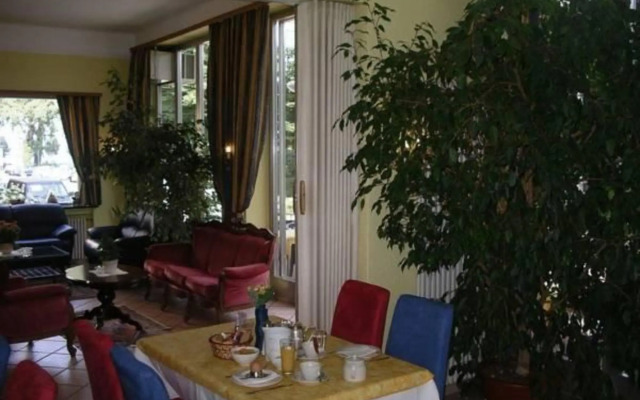 Hotel Excelsior