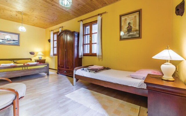 Stunning Home in Premantura With Wifi and 2 Bedrooms