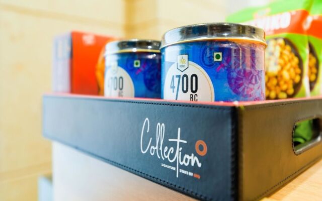Collection O 146 Sapphire 83 Mall