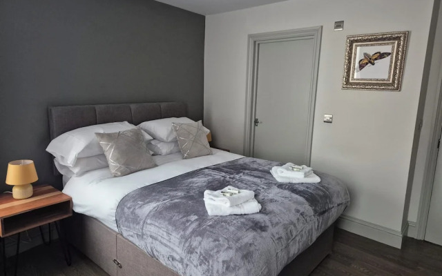 OYO The Victorian Tap B&B