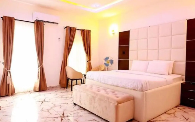 Exclusive 3-bed Apartment in Lagos