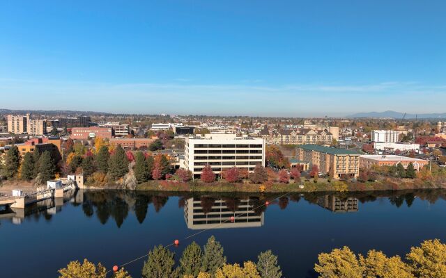 DoubleTree by Hilton Spokane City Center