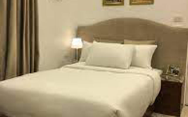Paris Hotel