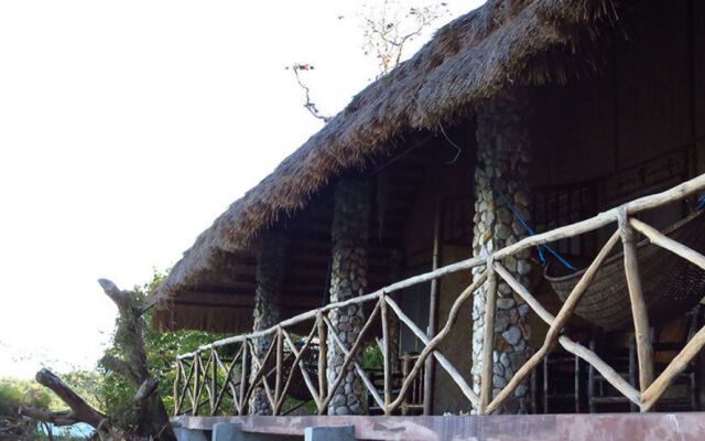 Coral Bay Beach and Dive Resort