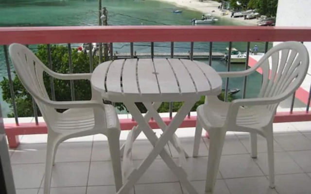 Sea Crest Inn