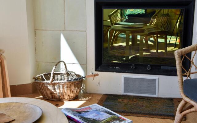 Gorgeous Mansion in Thizay With Private Swimming Pool!