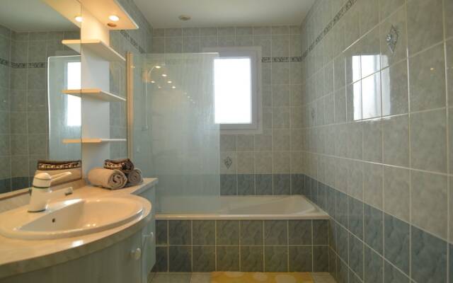 Quiet Holiday Home in Loire by the Sea