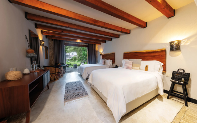 Hotel Amomoxtli