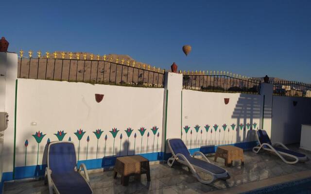 Quite Gate Guest House