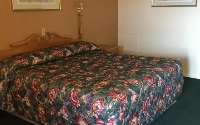 Deluxe Inn